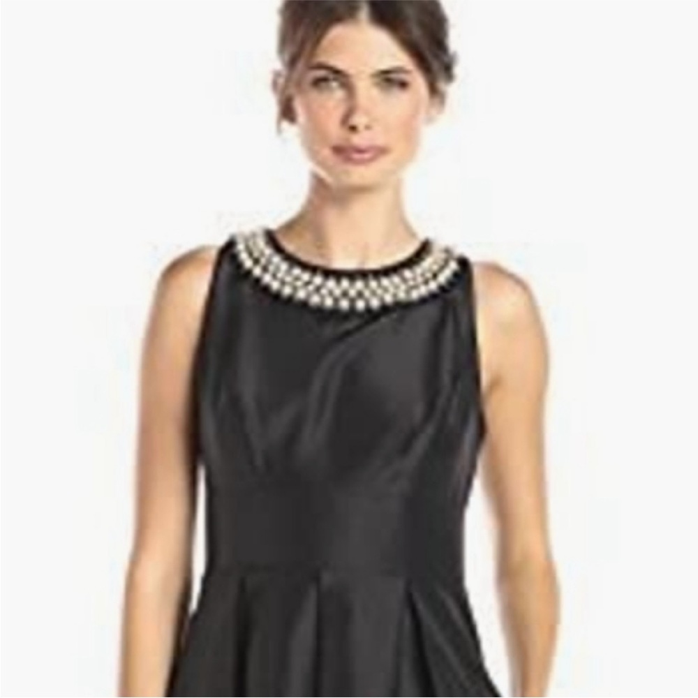Sangria Black Dress